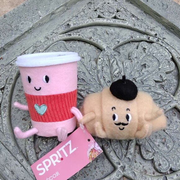 Target Spritz Felt Coffee & Croissant Duo Valentine's Day Figurine 2025 NEW - Picture 9 of 9
